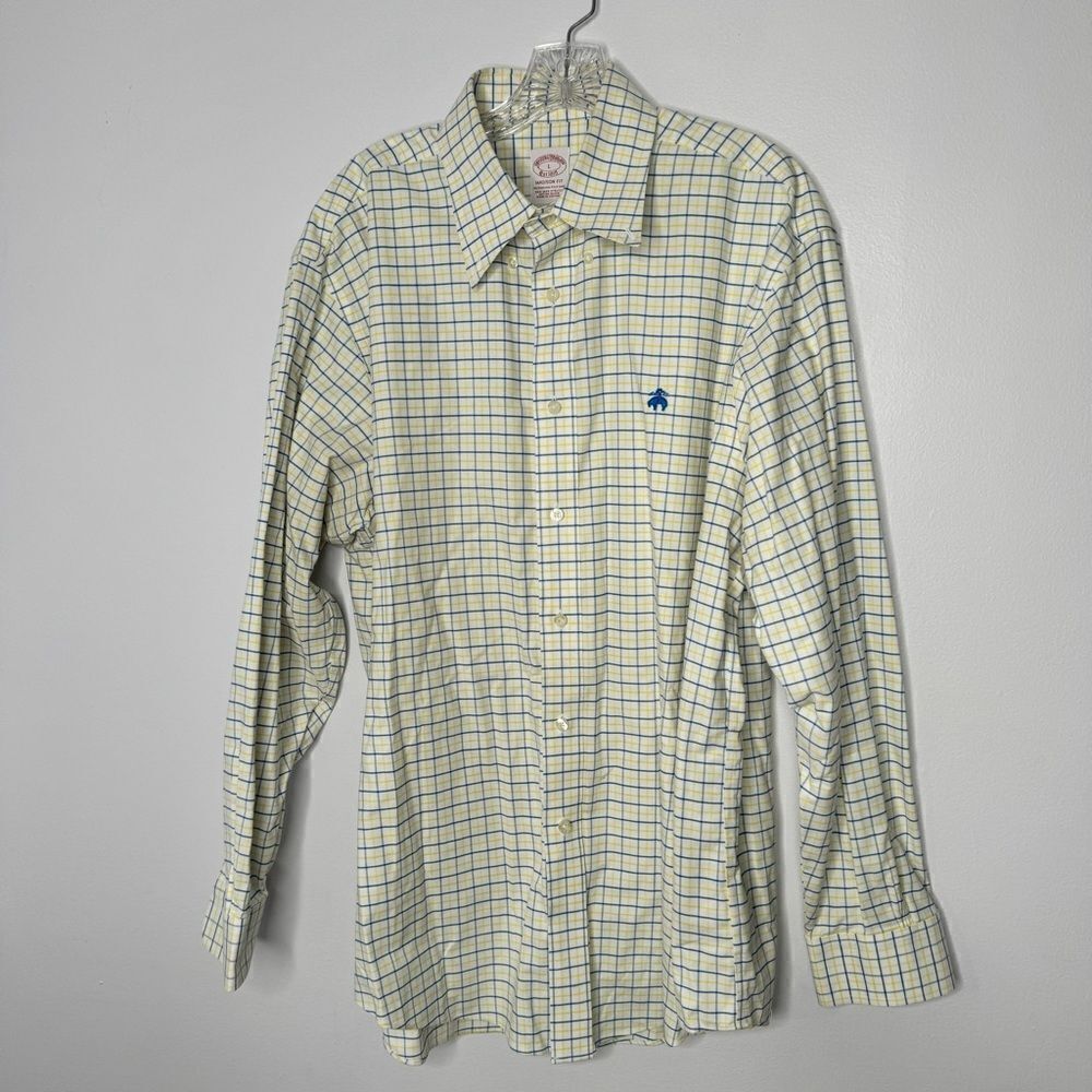 Brooks Brothers button down shirt size large